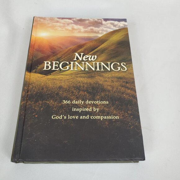 New Beginnings 366 Daily Devotions Inspired By Gods Love and Compassion Hardback - Picture 1 of 11